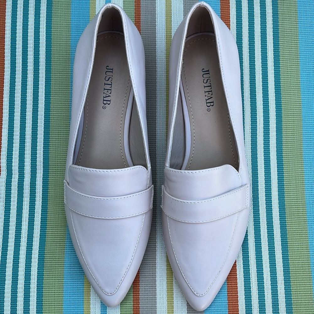 JUSTFAB “Hattie” Women’s Crème Pointed Toe Dress Flats Size 8.5 NWOT